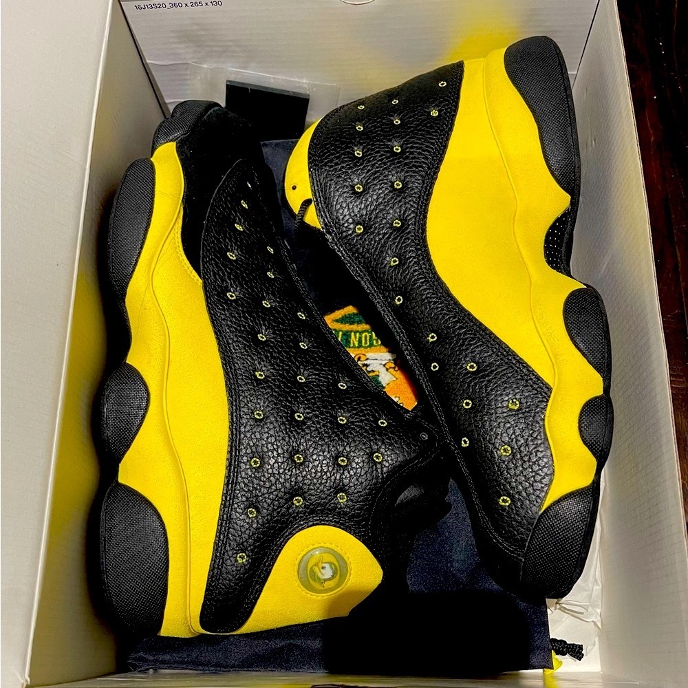 Air Jordan 13 Oregon